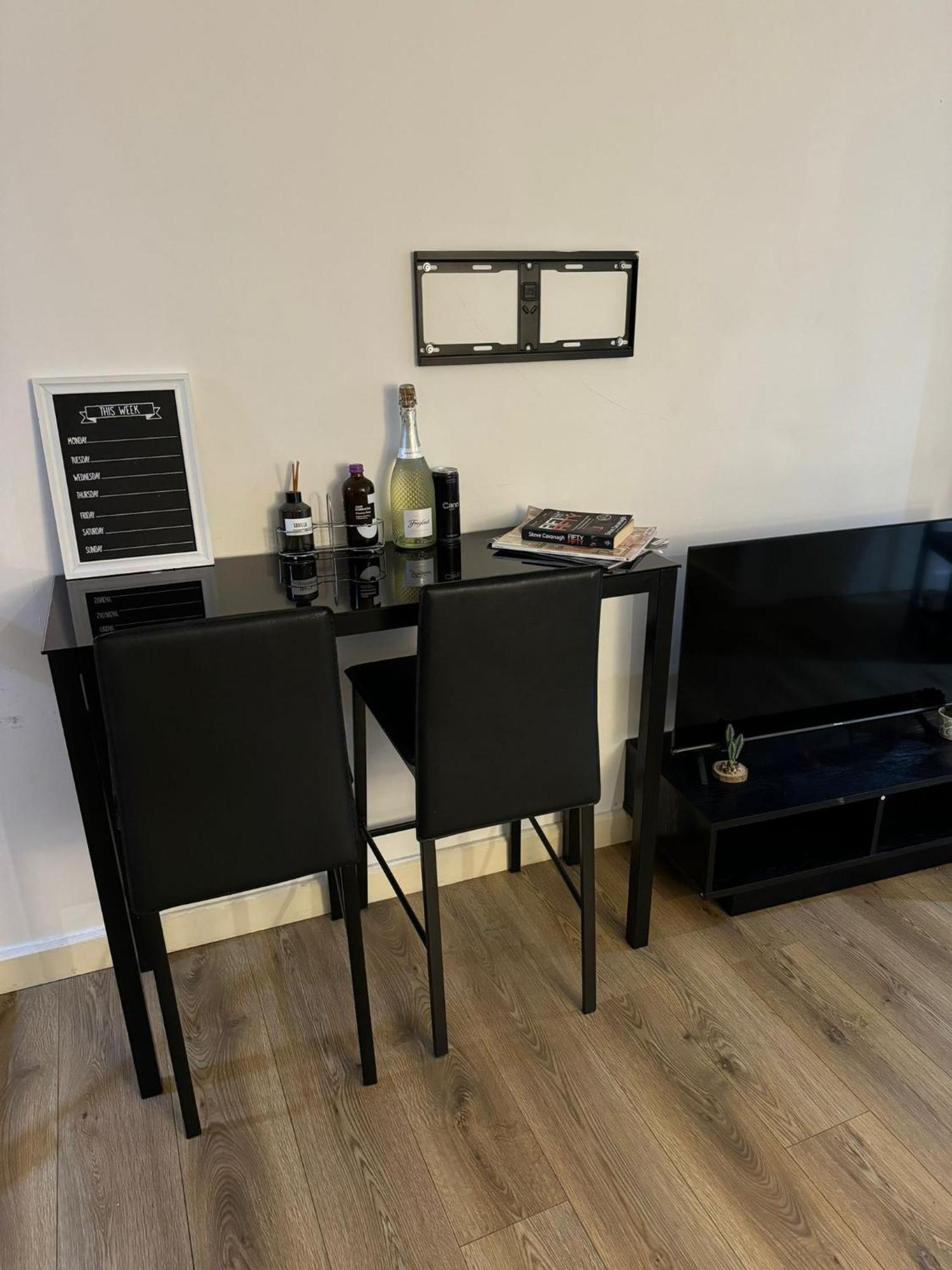 Cozy Two Bedroom Apartment Sleeps 6 Near Camden Market Hw10 London Luaran gambar